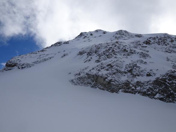 NO-Gipfelflanke des mittleren Sonnenkopfes (3130 m)