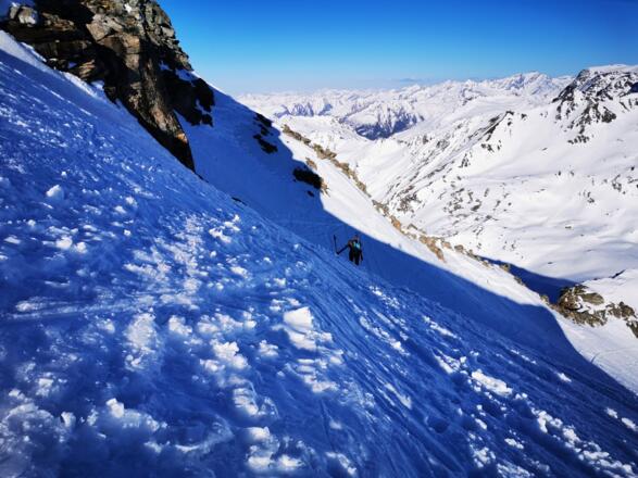 Ausstieg aus der Schlüsselstelle auf den Gletscher