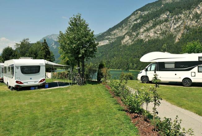 Stellplatz mit Blick auf den Reintalersee