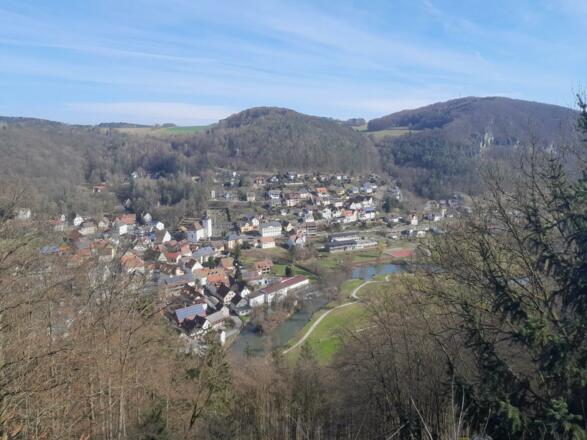 Blick auf Muggendorf vom Frauenstein