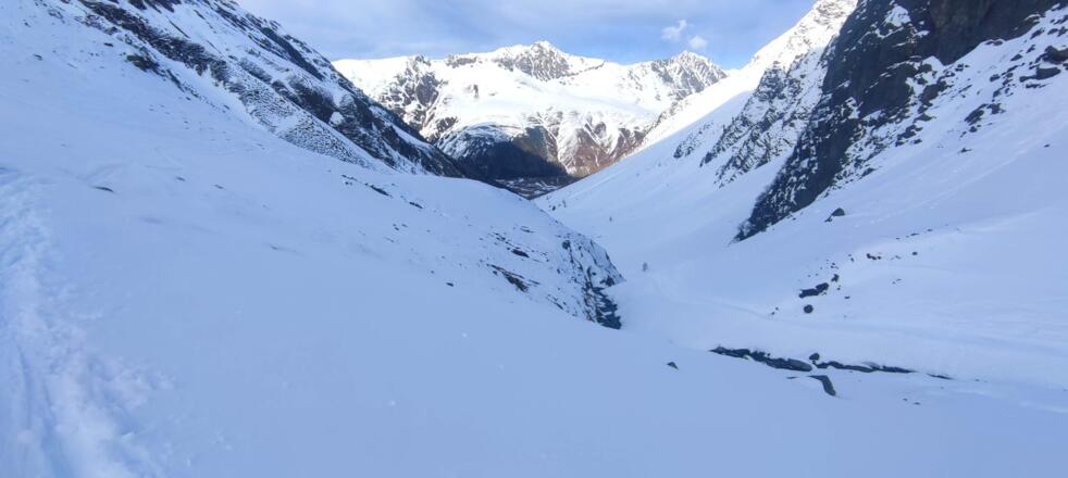 Untere Zwinge bei der Abfahrt. Auch hier kann man auf die andere Hangseite ausweichen