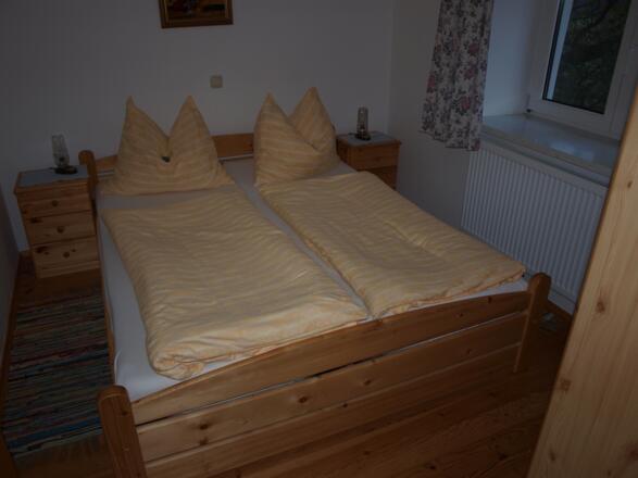 Schlafzimmer Wohnung 2