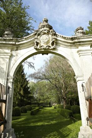 Portal in den Rosengarten