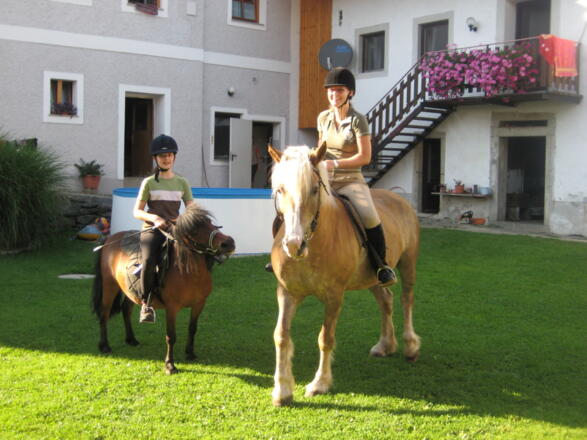 Am liebsten reiten beide gemeinsam aus