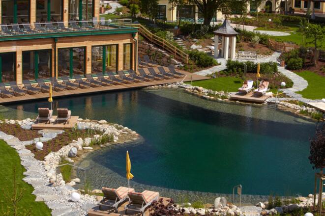 600m² solarbeheizter Schwimmbadeteich