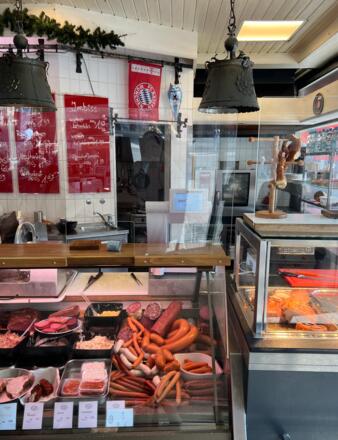 Metzgerei Friedl - Wursttheke
