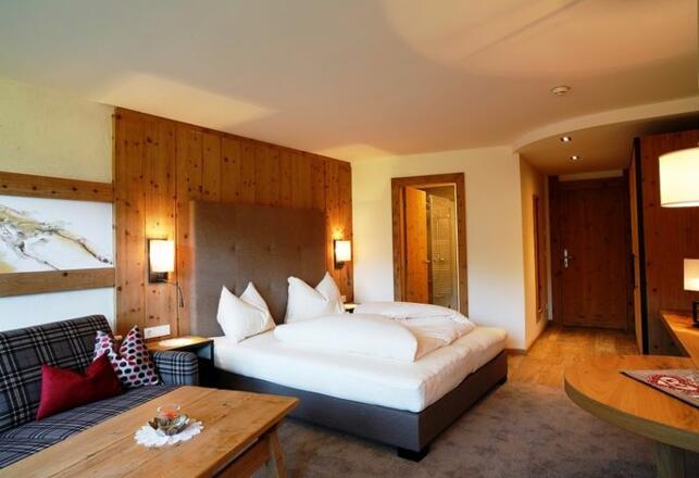 Almhotel Told