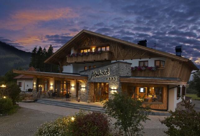 Almhotel Told