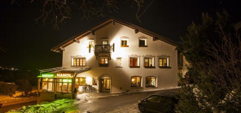 Hausansicht Eingang Winter