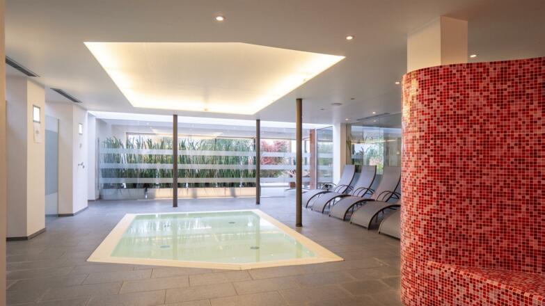 Pool 2