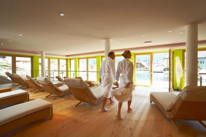 Teichruhe zum Schwimmbadeteich raus