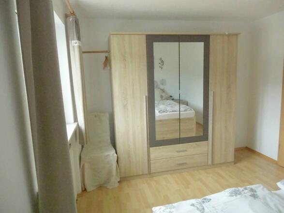 FW 2-Schlafzimmer 3