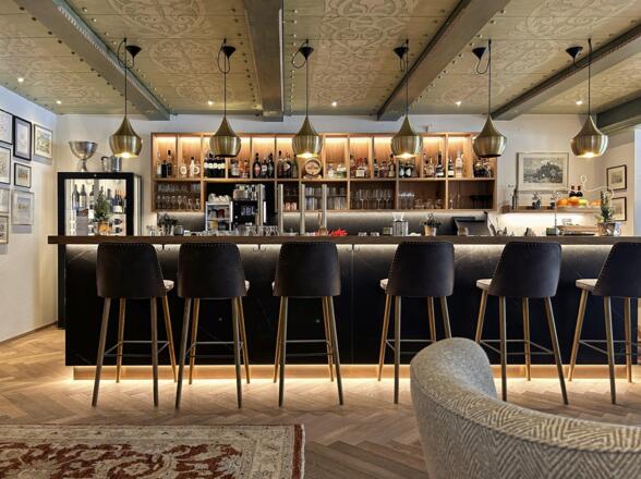Bar_Sammelplatz_ScharmerTB