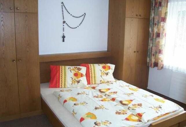 Schlafzimmer / Kinderzimmer