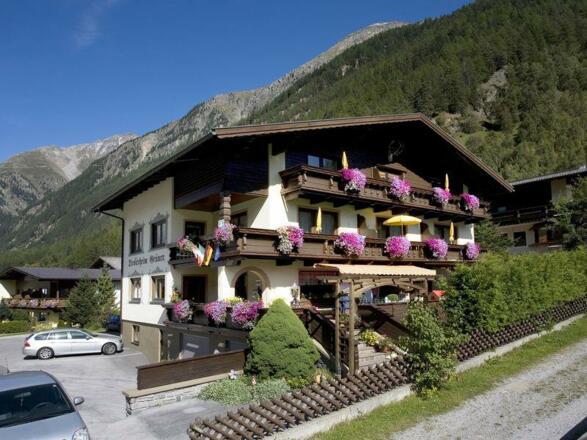 Hausansicht Sommer I
