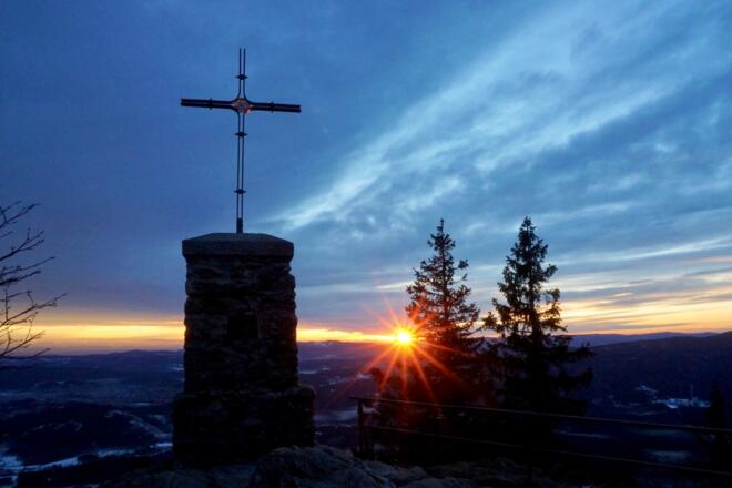 Sonnenuntergang am Großen Falkenstein