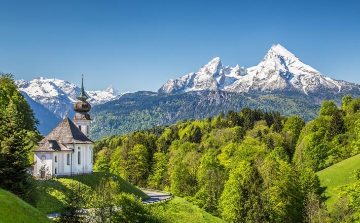 Wallfahrtskirche Maria Gern mit Watzmann © JFL Photography / stock.adobe.com