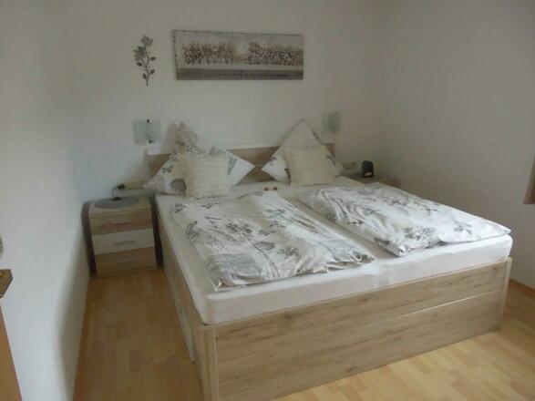 FW 2-Schlafzimmer 1