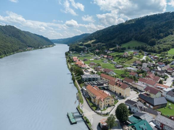 Wesenufer Hotel im Donautal