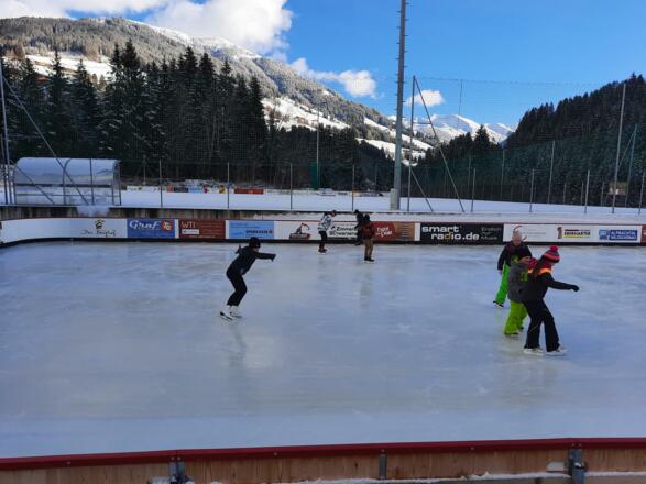 Eislaufplatz 4