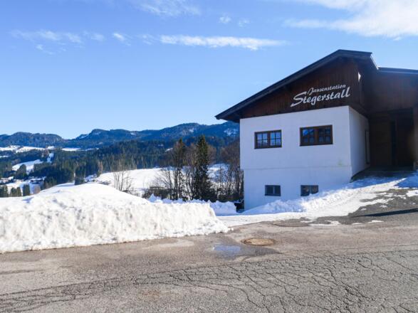 Außenansicht Jausenstation Stegerstall Winter