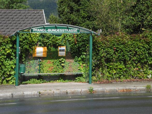 Haltestelle "Pfandl Bundesstraße" (Richtung Strobl)