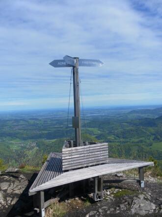 Rastplatz am Ochsenberggipfel