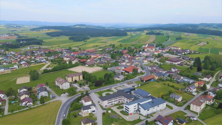 BroschuereAusflugstippsRainbachOrtLuftaufnahme_GemeindeRainbach