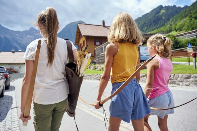 Auf dem Weg zum Bogenschießen im Brandnertal (c) A