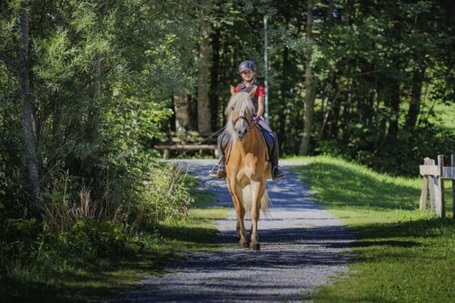 Reiten im Brandnertal (c) Roman Nöstler - Alpenreg