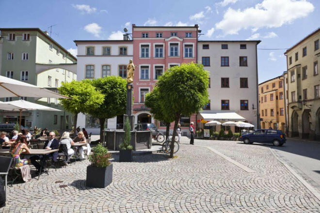 marienplatz wasserburg Chiemsee Alpenland Tourismus