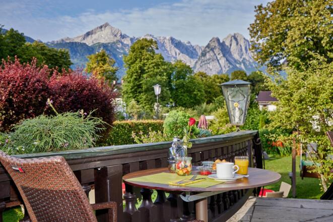 Bergblick beim Frühstück