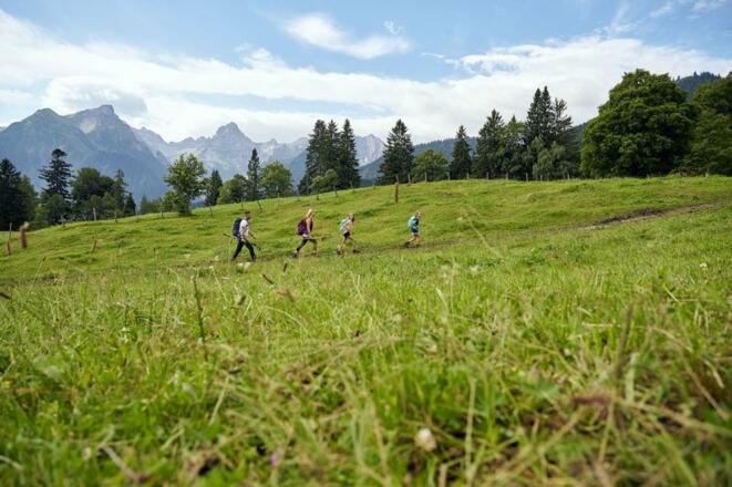 Wandern am Hochplateau Tschengla (c) Alex Kaiser -