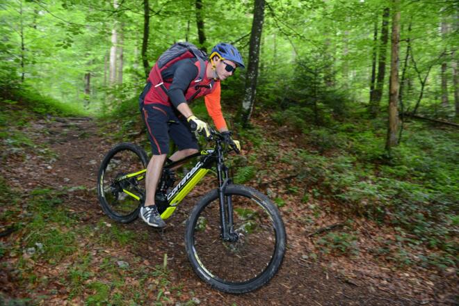 Beim Bike und Hike über Stock und Stein
