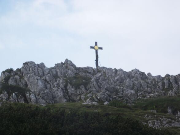 Inzell/Chiemgau: Gipfelkreuz am Hochstaufen