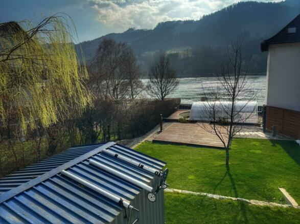 Blick zur Donau