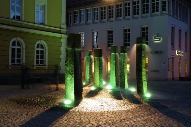 SiebenSteinBrunnen bei Nacht