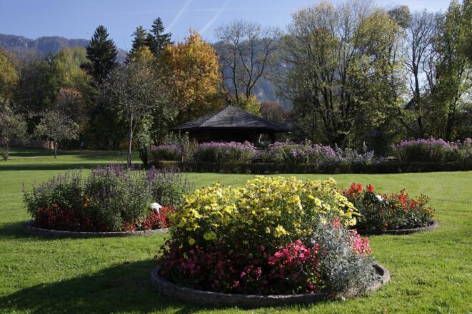 Inzell/Chiemgau: vorbei am Kurpark den Blick gen Norden gerichtet