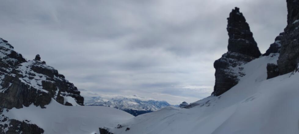Oben in der Scharte angekommen mit Ausblick auf die Stubaier Alpen.