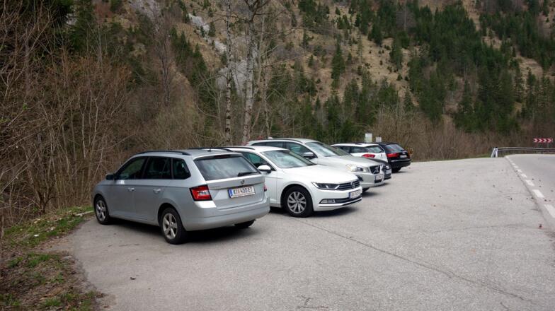 Parken 584m, P Stromboding Wasserfall