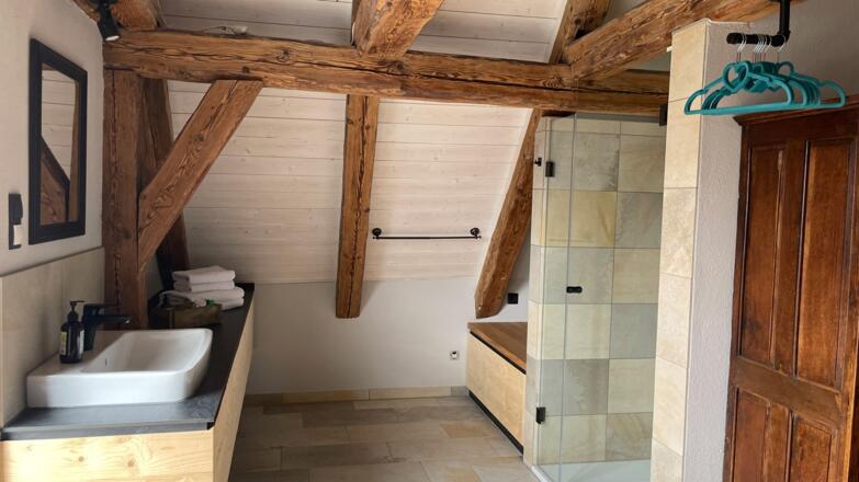 Badezimmer DG, FW Erbendruth