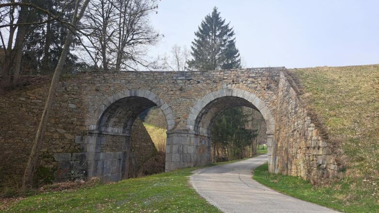 Pferdeeisenbahnbrücke