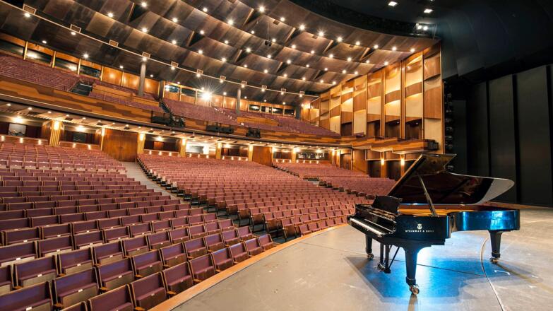 Großes Festspielhaus