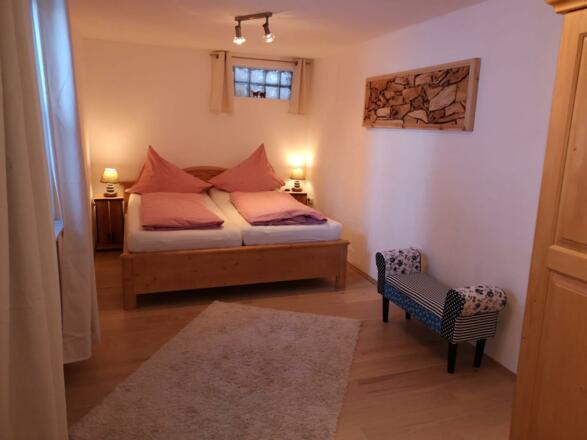 Schlafzimmer_022021