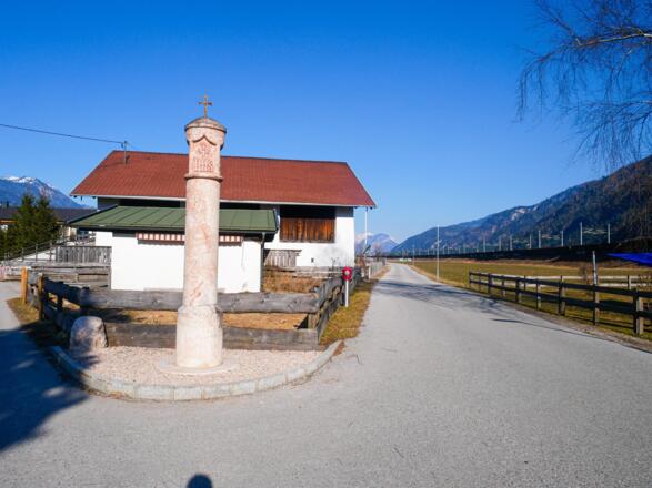 Radfelder Pestsäule Winter