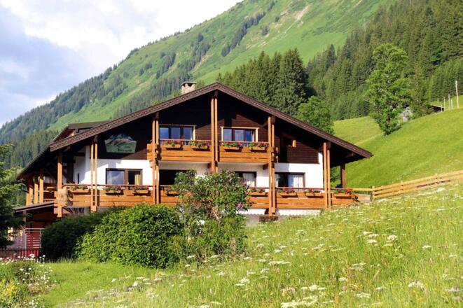 Mitten in den Wiesen