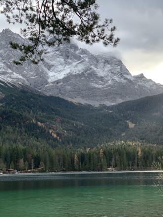 Eibsee mit Blick auf Zugspitze
