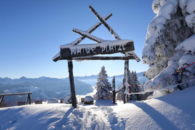 Naturplatzl tief verschneit