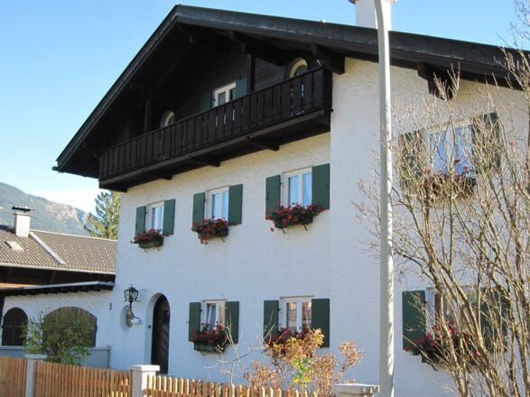 Haus Bader im Herbst Bild 2