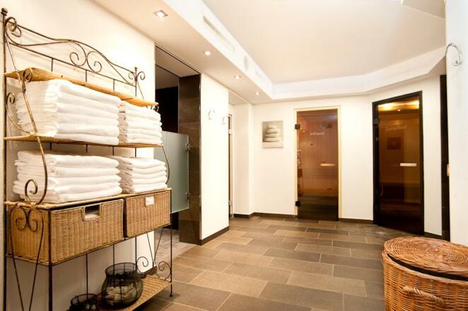 Sauna, Dampfbad, Sanarium, Infrarotkabine